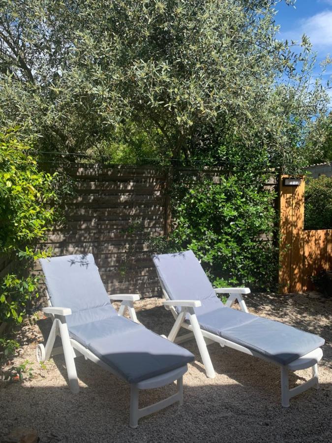 Joli Studio Independant 20M² Avec Jardin Saint-Maximin エクステリア 写真
